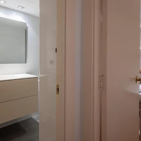 At103 Pins Beachfront Complex, View Appartement