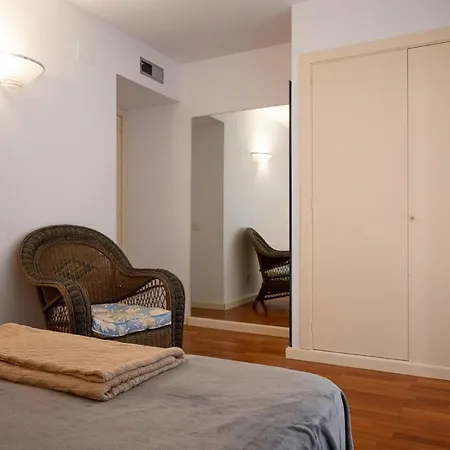 At103 Pins Beachfront Complex, View Appartement *
