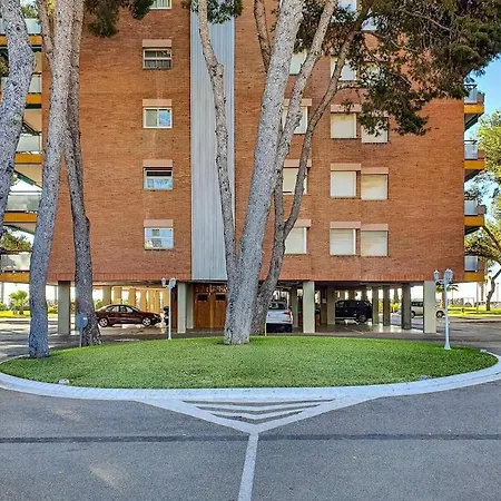 At103 Pins Beachfront Complex, View Appartement *