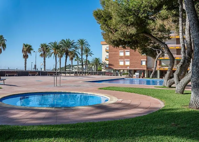 At103 Pins Beachfront Complex, View Appartement *