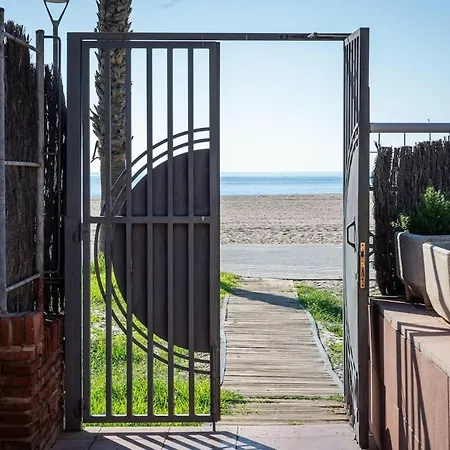 Apartment At103 Pins Beachfront Complex, View Torredembarra