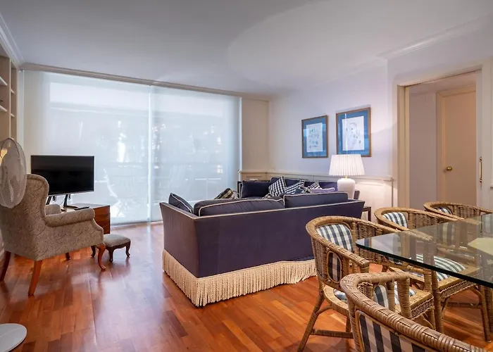 At103 Pins Beachfront Complex, View Apartmán