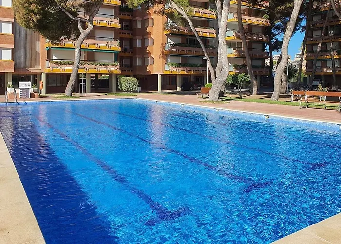 Apartmán At103 Pins Beachfront Complex, View *