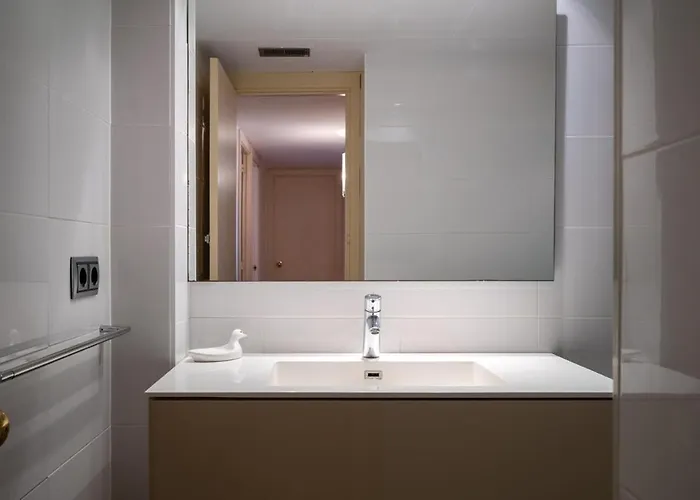 Apartmán At103 Pins Beachfront Complex, View *